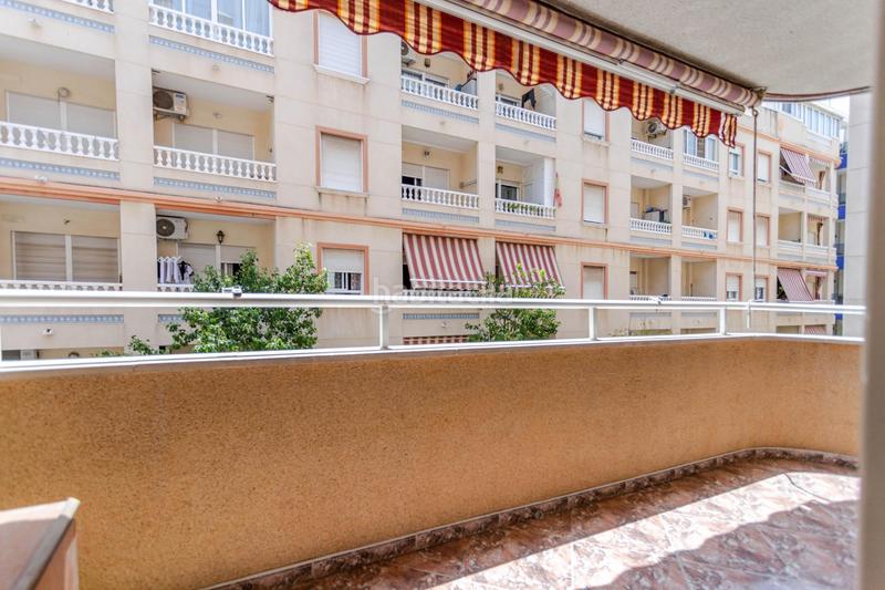 Foto b9ee1083-e98f-41a5-8bba-9727f8370d12. Piso luminoso piso de 3 dormitorios a 150 metros de la playa del cura con garaje en Torrevieja