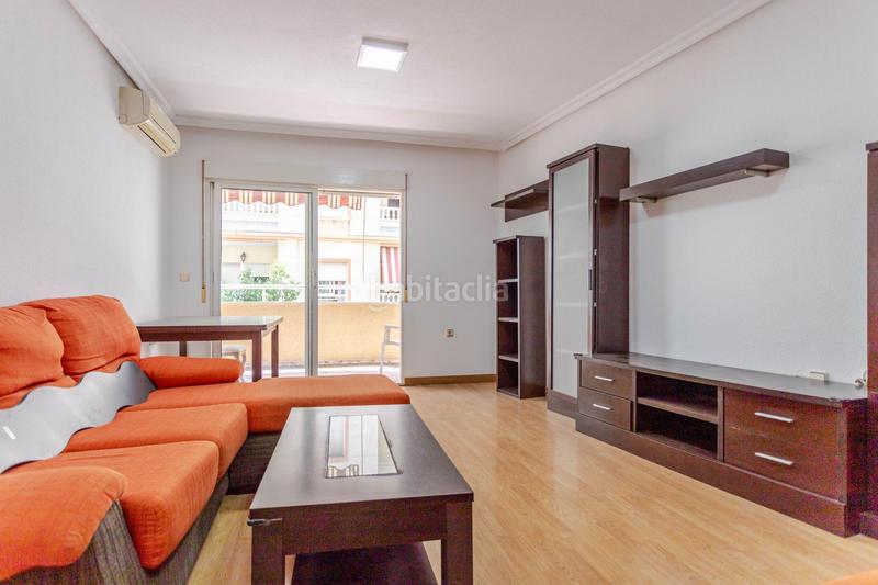 Foto e441533b-c7ea-4516-80b5-c30dd0dcd948. Piso luminoso piso de 3 dormitorios a 150 metros de la playa del cura con garaje en Torrevieja