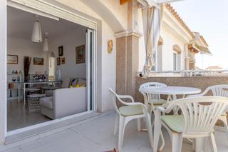 Casa  Calle toboso. Gran oportunidad! encantador bungalow planta alta en una de las