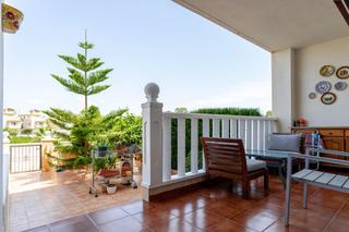 Planta baixa  Calle castillo del rio. Piso con gran terraza y maravillosas vistas