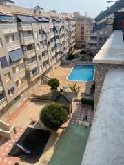 Ático  Calle la loma. Ático de 1 habitación con piscina