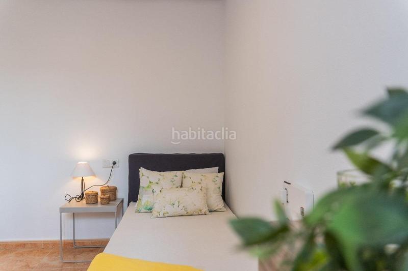 Foto 3fbc0544-7104-47b2-b332-d0fd70d3f69c. Casa adossada amb aparcament piscina a Zona Carrefour - Urbanizaciones Torrevieja