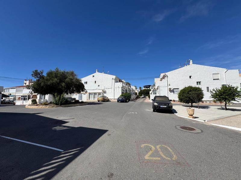 Foto 0c915253-478d-42ef-b67a-bc9fa48b49d2. Maison jumelée avec parking dans Cabo Cervera Torrevieja