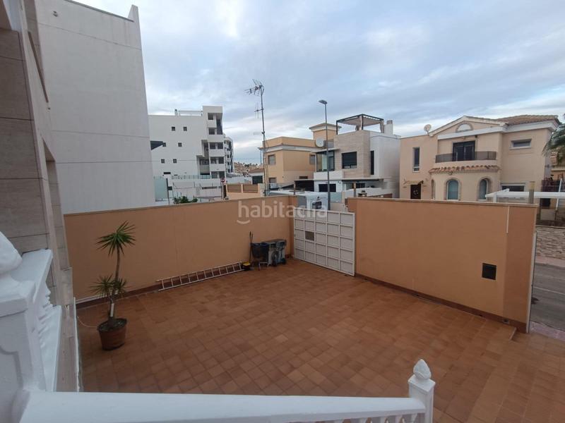 Foto 31981dab-8bd3-4879-999a-bb86d00cf922. Chalet with parking in Villamartín-Las Filipinas Orihuela