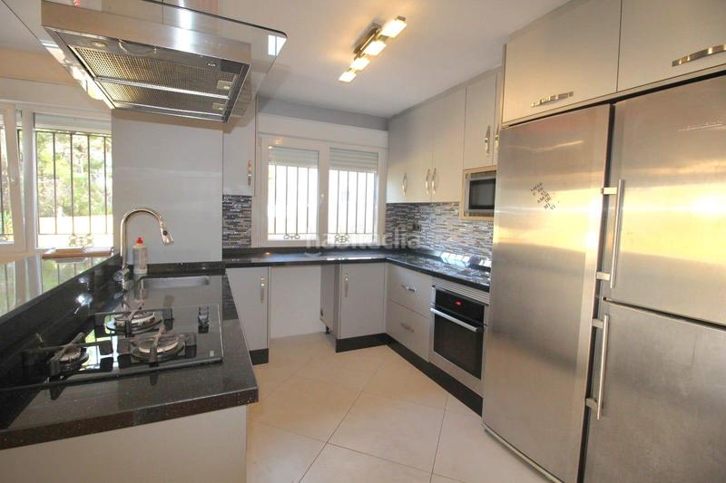 Foto 67ec568b-5535-4252-b708-116e75d33cf2. Chalet with parking in Villamartín-Las Filipinas Orihuela