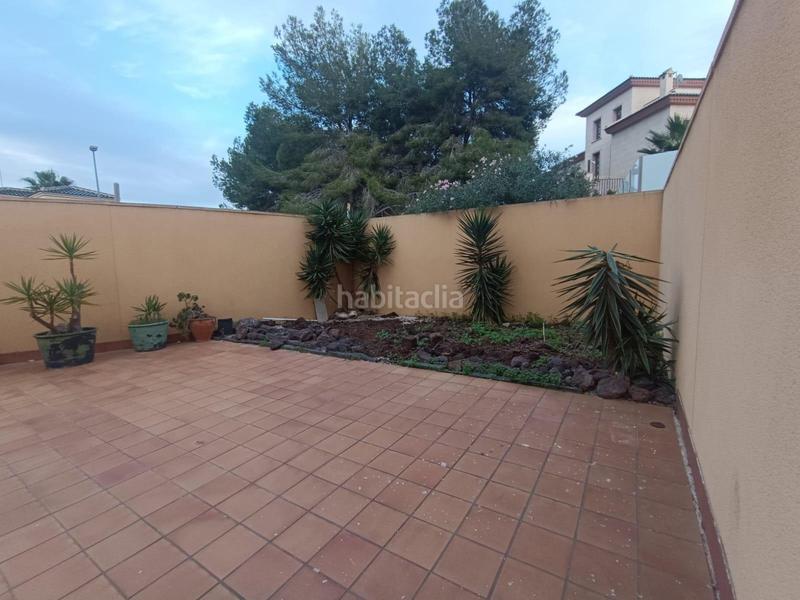 Foto aeb09dbd-1a6a-49f2-84aa-563e766e7e76. Chalet with parking in Villamartín-Las Filipinas Orihuela