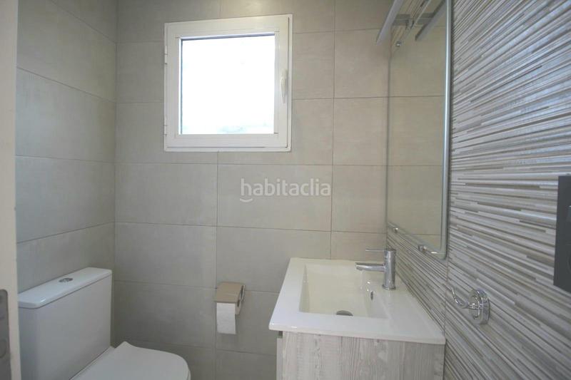 Foto bff229fe-6ddf-4190-a376-cf353c6d3ffb. Chalet with parking in Villamartín-Las Filipinas Orihuela