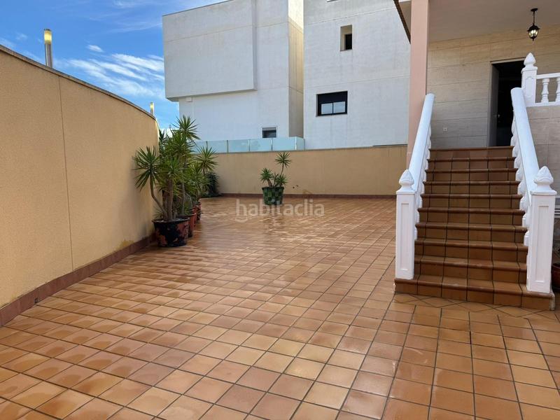 Foto d1a8f687-4980-4078-b7b2-8a9bd36c6d87. Chalet with parking in Villamartín-Las Filipinas Orihuela