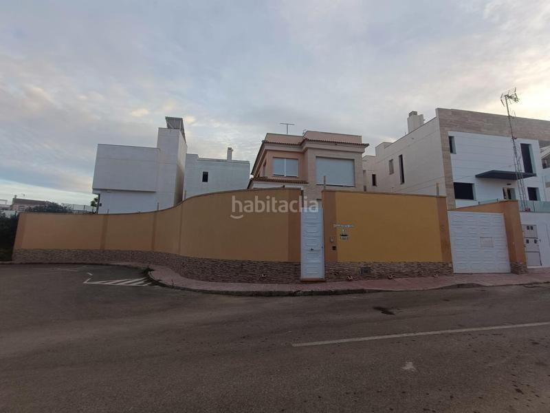 Foto d71327c6-749f-480c-a8a3-721d43e0096b. Chalet with parking in Villamartín-Las Filipinas Orihuela