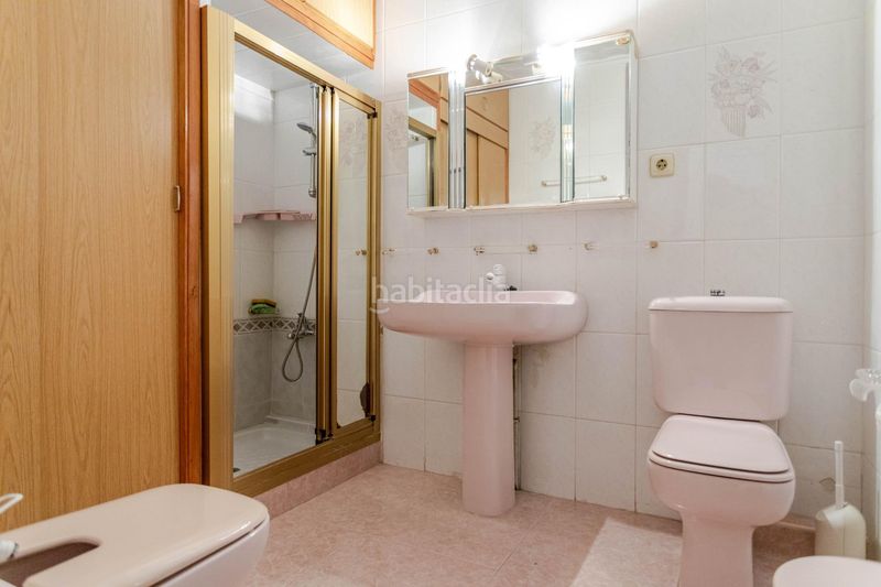 Foto 1604a949-aae3-4949-b341-cf86fa323594. Casa adossada amb aparcament a Zona Carrefour - Urbanizaciones Torrevieja