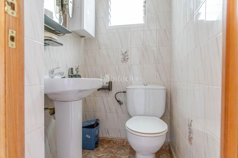 Foto fa812344-8764-42ec-bcc4-528ee74ccd89. Casa adossada amb aparcament a Zona Carrefour - Urbanizaciones Torrevieja