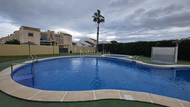 Foto bc94f488-64d6-46b2-83c9-0d2d9d4a67b6. Casa amb piscina a Zona Carrefour - Urbanizaciones Torrevieja