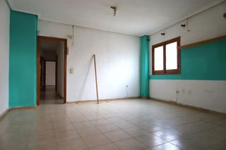 Erdgeschoss  Avenida diego ramirez pastor. Oportunidad de reforma en el centro, a pocos minutos del mar