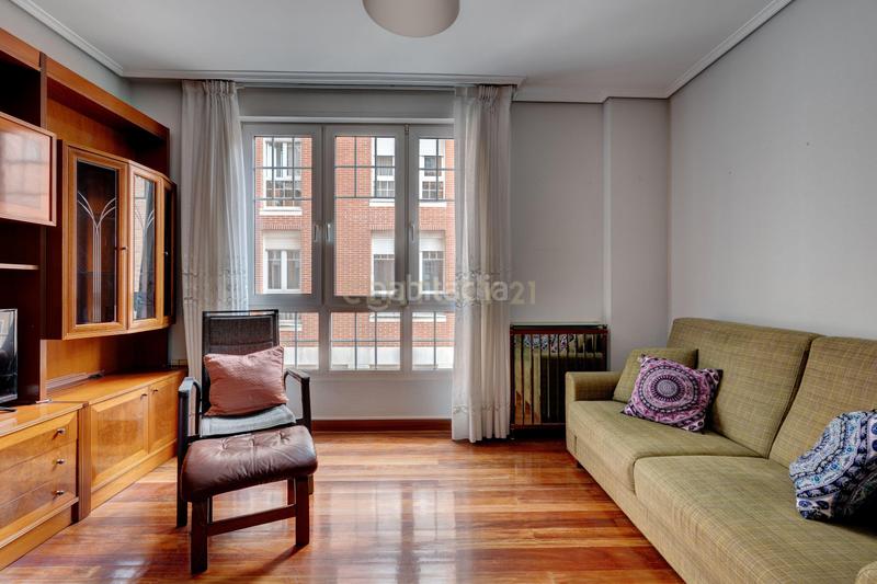Foto 6638a996-06a1-4f6b-8e27-e788ddd5f716. Appartement dans europa plaza dans Centro Barakaldo