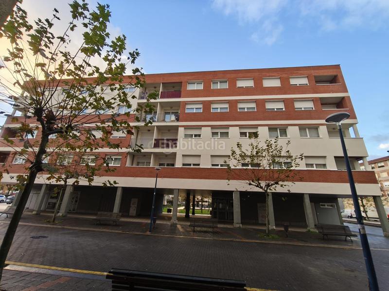 Foto 37e0b5ae-2c12-4cf4-8321-918bce162a82. Apartament a barrio lacabex a Zalla