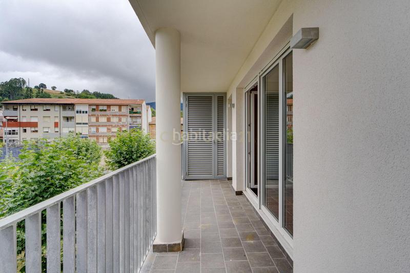 Foto 59e65ad8-8621-44d4-91cc-a531874c8871. Apartament a barrio lacabex a Zalla