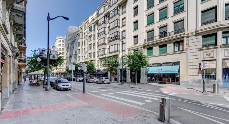 Foto ad85e422-c0c8-4f86-b5bf-8823d8943a9c. Piso en alameda de recalde en Alhóndiga Bilbao