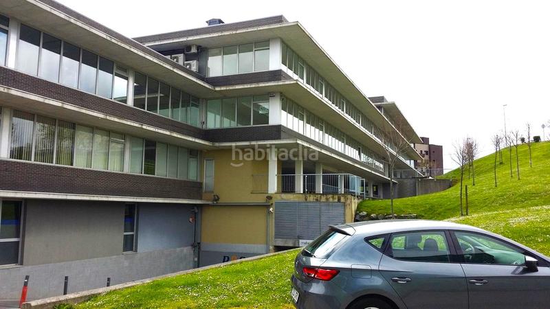 Foto a2b1ef7c-aaa9-4890-9df1-3e2da6051f4a. Locale commerciale in enekuribidea in Erandio