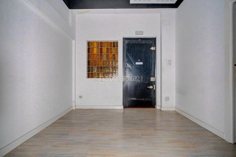 Foto 8e981882-8e5f-4fbb-b8be-1ae181bc8361. Rent business premise in batalla de lepanto 5 in Begoña Bilbao