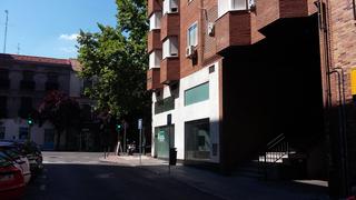 Lloguer Aparcament cotxe a Del cardenal silíceo 1
