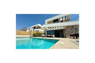 Casa in Balcón de Finestrat-Terra Marina. Ubicada en la codiciada zona de balcoacuten de finestrat, esta m