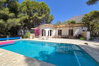 Miete Chalet in Altea la Vella. Iquestbusca una escapada tranquila en la costa blanca? esta vill