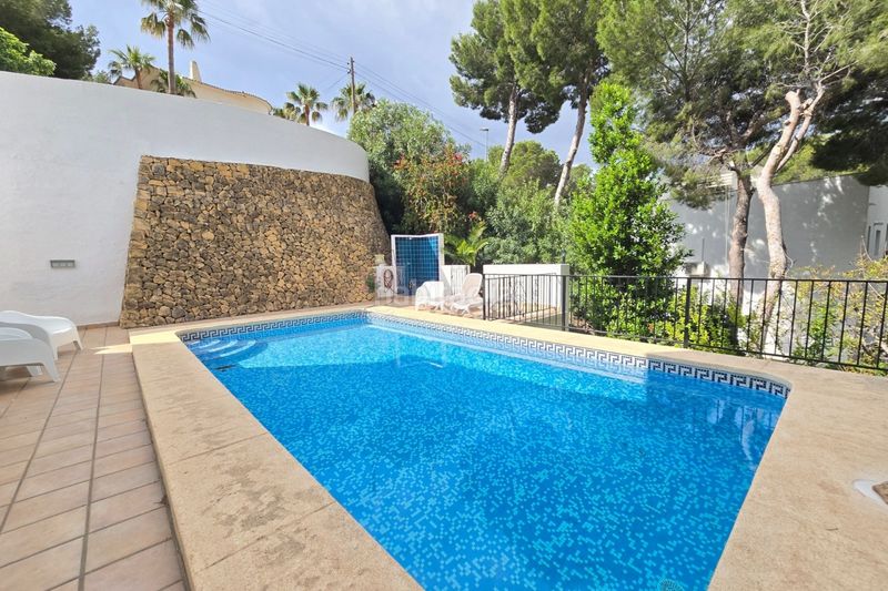 Foto e644f5d3-50c1-47a3-9143-33d650985a1e. Casa amb calefacció aparcament piscina a Altea la vella Altea