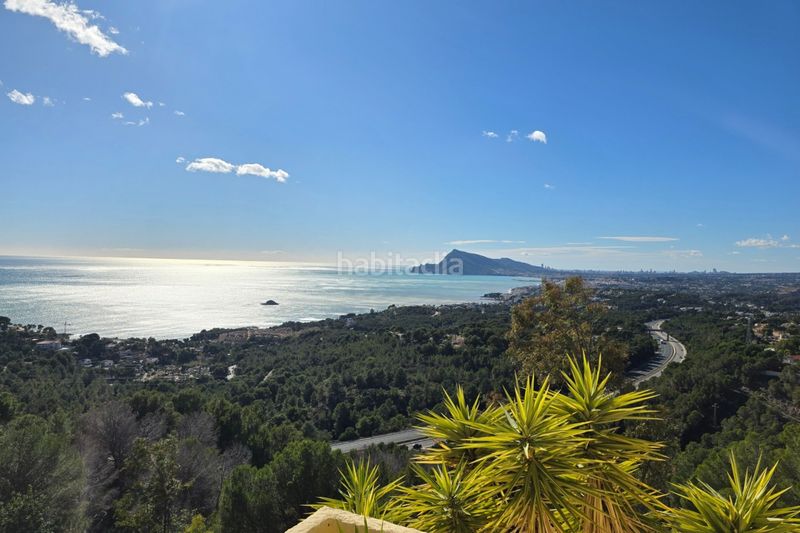Foto 3b68e9c6-adc6-497e-95c3-8c37017ec62e. Casa amb calefacció aparcament piscina a Altea la vella Altea