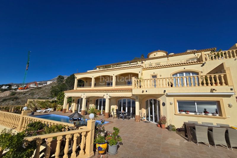 Foto c6fbc977-dcdc-405f-b28d-124b6b1b43f5. Casa amb calefacció aparcament piscina a Altea la vella Altea