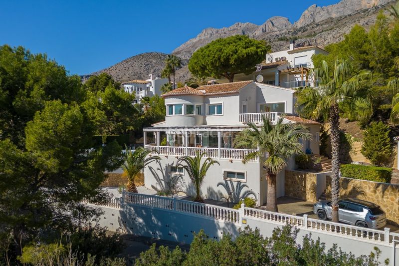 Foto bc71a592-d549-4296-a029-48e1b49b5bdd. Casa amb calefacció aparcament piscina a Altea la vella Altea