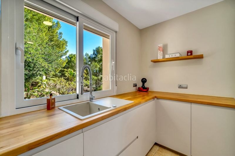 Foto ed8ce6ea-e862-4ede-9a1d-2a431629f674. Casa amb calefacció aparcament piscina a Altea la vella Altea