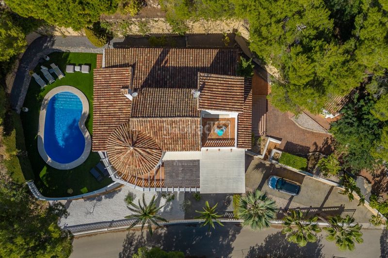 Foto f986cd70-417b-4ebb-bab2-6b3a2f6e8c91. Casa amb calefacció aparcament piscina a Altea la vella Altea