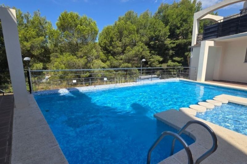 Foto 0d283d62-9471-41f4-ae4d-e73d2cf75318. Casa amb calefacció aparcament piscina a Altea la vella Altea