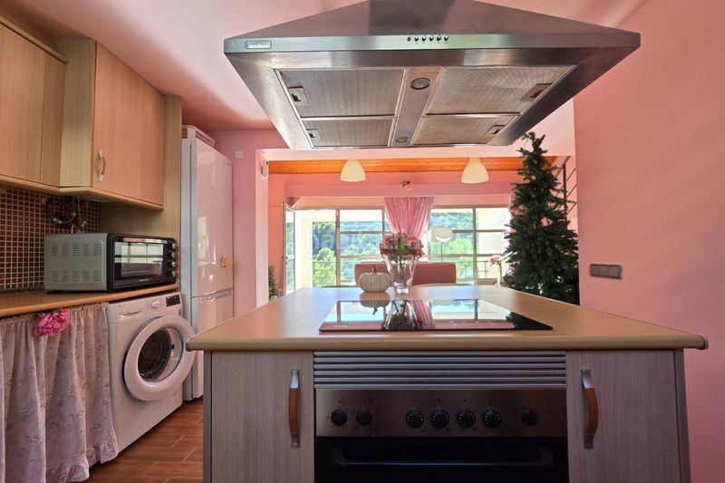 Foto d383de12-3951-4ede-92bd-97f0b2869bb9. Casa amb calefacció aparcament piscina a Altea la vella Altea