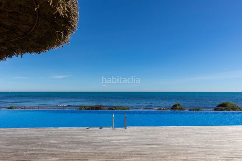 Foto 26bc2c08-7b49-4293-8f38-b5e9aad3e3e5. Pis amb calefacció aparcament piscina a Punta Prima Torrevieja