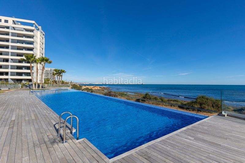 Foto 83cb3836-bbfc-4762-a561-34d30327e215. Pis amb calefacció aparcament piscina a Punta Prima Torrevieja