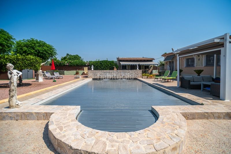 Foto 4ddc0a78-aa98-4e22-8972-1c61ba9129fc. Casa amb calefacció aparcament piscina a Catral