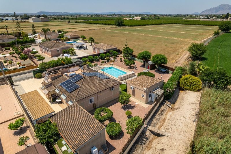 Foto e40e55fd-3b3e-4c62-8463-9e481dc91a28. Casa amb calefacció aparcament piscina a Catral