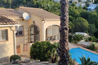 Casa in La Viña-Montemar-San Jaime. Introduccioacutenubicada en un enclave privado en benissa costa,
