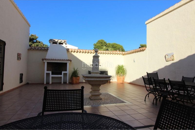 Foto 903babb1-5b27-44eb-a35e-142eb0f2c3cc. Casa amb calefacció aparcament piscina a La Fustera Benissa