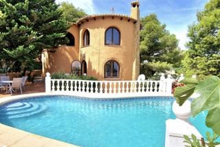 Casa a Cumbre del Sol. ...