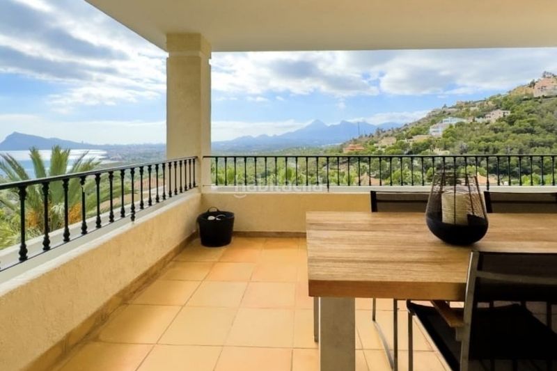 Foto a3ff5361-8ee2-4015-8b1e-c8d039641616. Casa amb aparcament piscina a Mascarat Altea