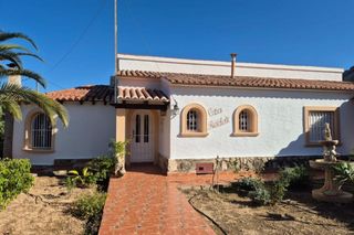 Casa a Pueblo. ...
