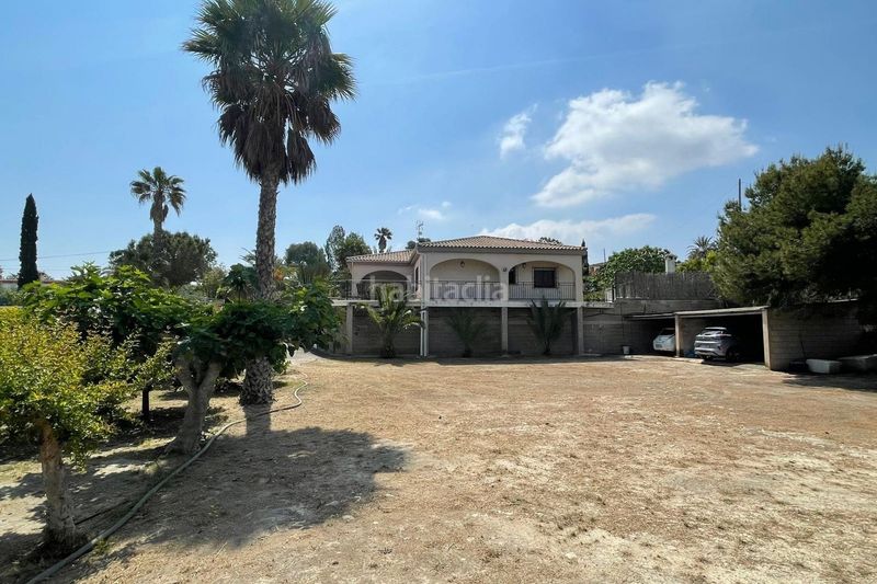 Foto b5496756-5f7c-467c-b70d-cf9926e7fa3f. Casa amb calefacció aparcament a Jubalcoi Elche / Elx