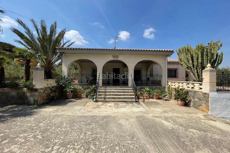 Foto ce4adc3c-339f-49e3-8b42-a9f8939f33d7. Casa amb calefacció aparcament a Jubalcoi Elche / Elx