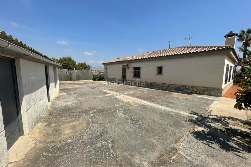 Foto ded92fab-6b35-44e9-81e0-c61cbc487af1. Casa amb calefacció aparcament a Jubalcoi Elche / Elx