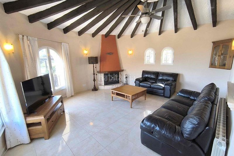 Foto fabf383a-7d4c-4e8b-bc44-ec2d64da3ac1. Casa amb aparcament piscina a Maryvilla Calp