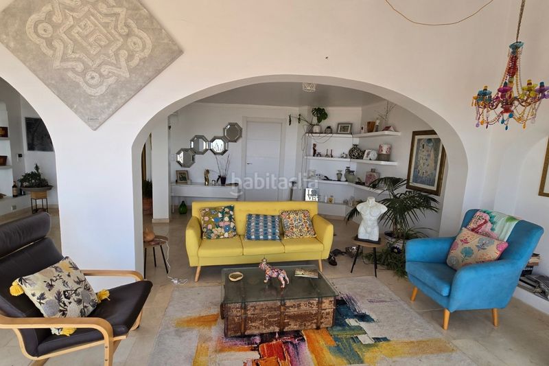 Foto a791a1f3-fc8b-4ad8-bd62-8e1c5e29ee09. Casa amb calefacció aparcament piscina a Altea ciudad Altea