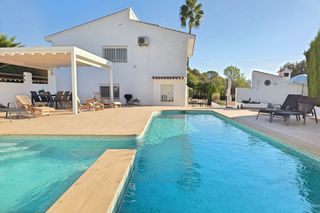 Casa a Pueblo-Ubanizaciones