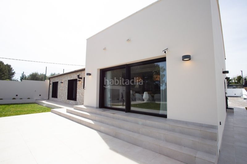 Foto 77ae3e85-ab8b-44a0-aea8-90bab25445c1. Casa amb aparcament piscina a La Xara-La Sella Dénia